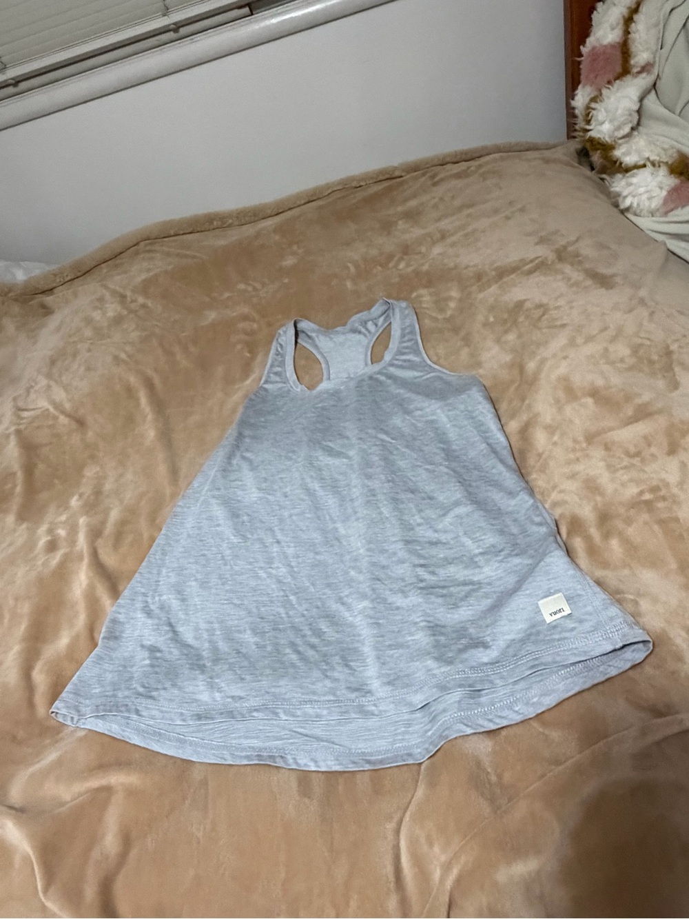 Vuori Lux Performance Gray Racerback Tank Top Women’s Large